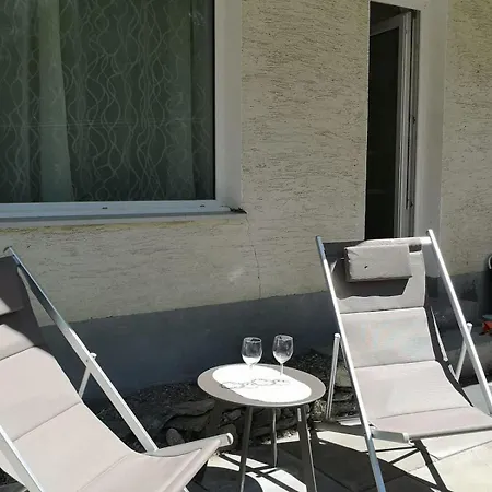 House St-george Cozy With Terrace And View On Village Of Ζερμάτ